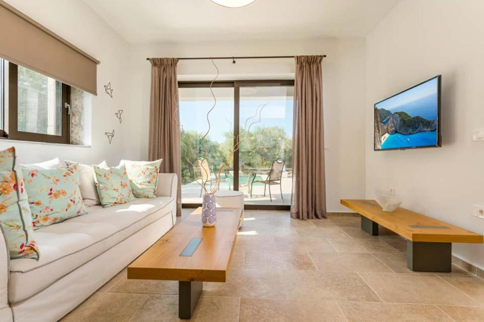 Astarte Villas - Petra Elia Private Villa With Pool Plános Exteriör bild