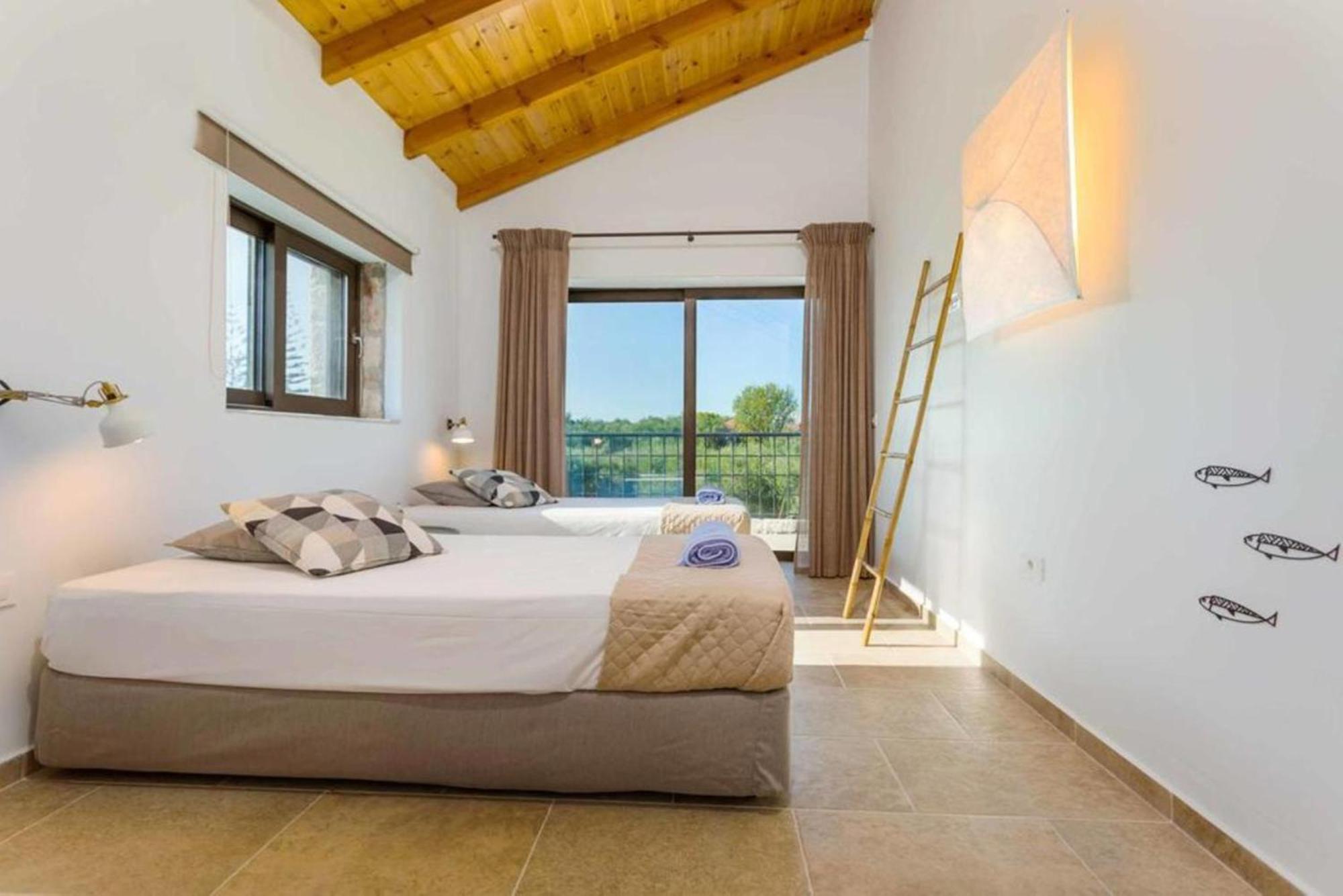 Astarte Villas - Petra Elia Private Villa With Pool Plános Exteriör bild